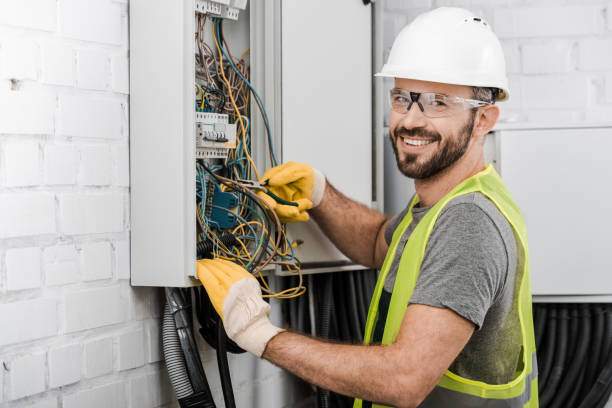 Best Residential Electrician Services  in Moosic, PA